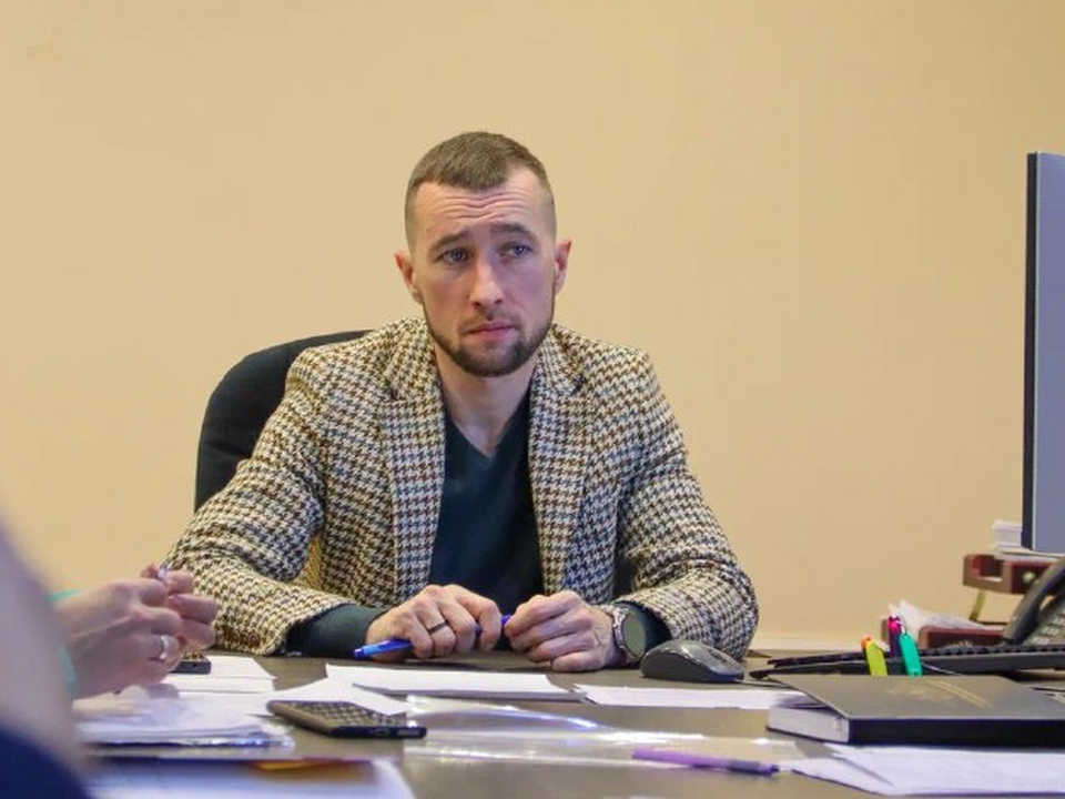 Никита Иванов покинул должность заместителя главы Дзержинского