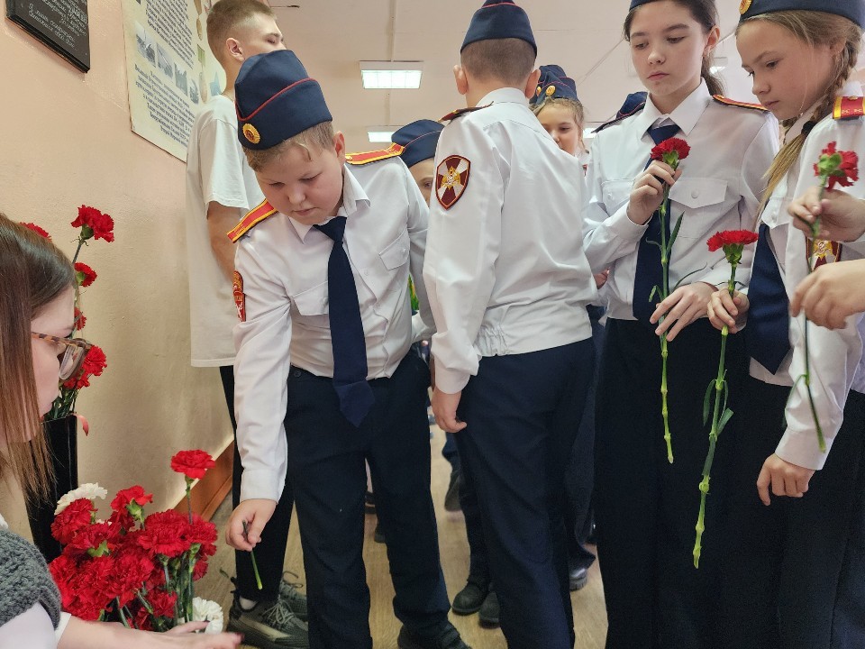 В Клину будущие сотрудники МЧС отметили День кадета