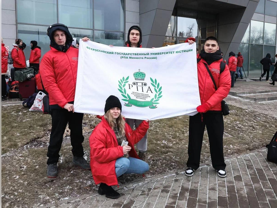 Волонтеры из Наро-Фоминского колледжа отправились на очистку побережья Анапы