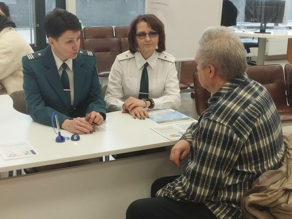 Специалисты ФНС в Красногорске рассказали об оплате налогов онлайн