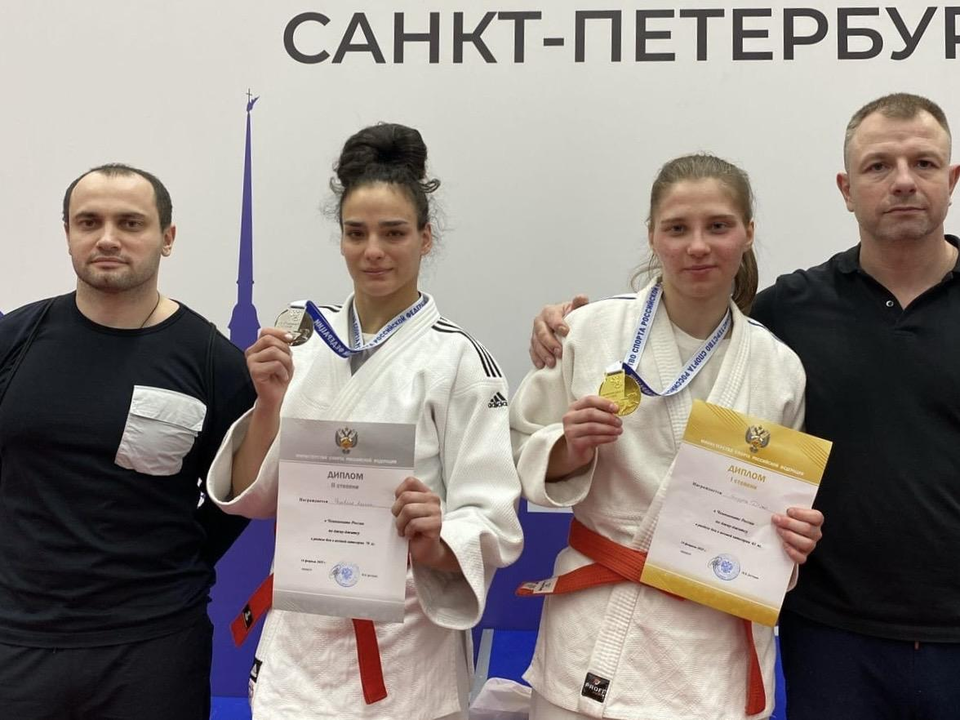 Полный комплект медалей завоевали можайские спортсменки на чемпионате РФ по джиу-джитсу