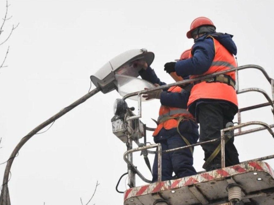 Новую систему наружного освещения в Мещерском смонтируют до конца февраля