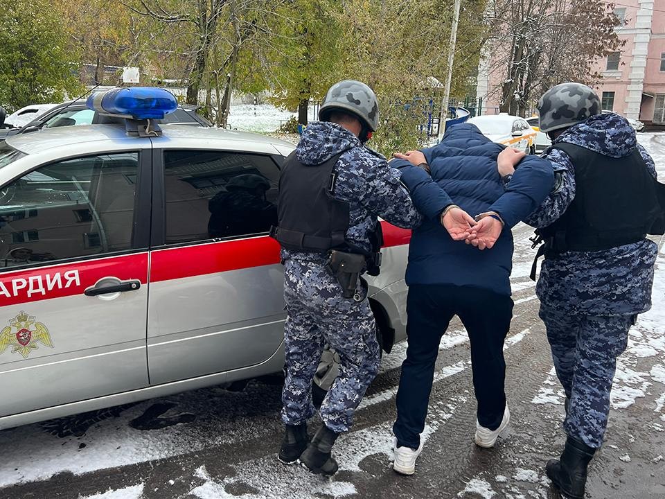 Автомобильного вора из Павловского Посада задержали в Мытищах