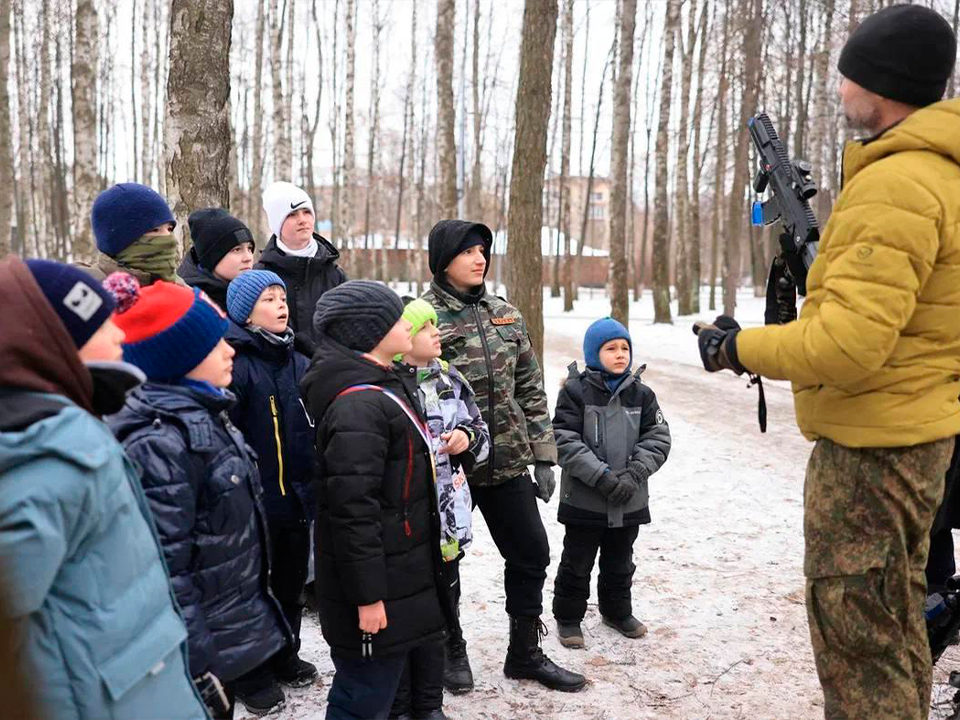 Жителей Королева приглашают в парки на празднование Дня защитника Отечества