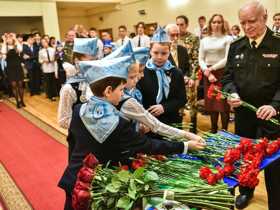 Парту Героя СВО Никиты Бочкарева открыли в Купавне