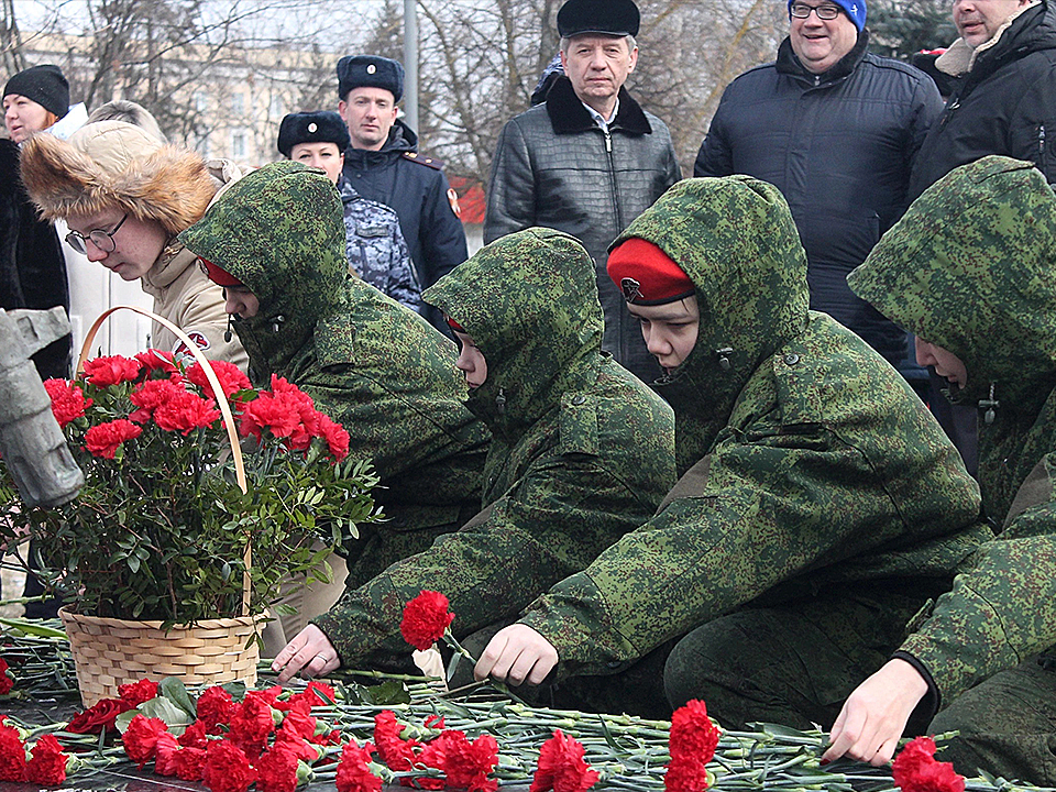 Ступинские волонтеры почтили память воинов-интернационалистов