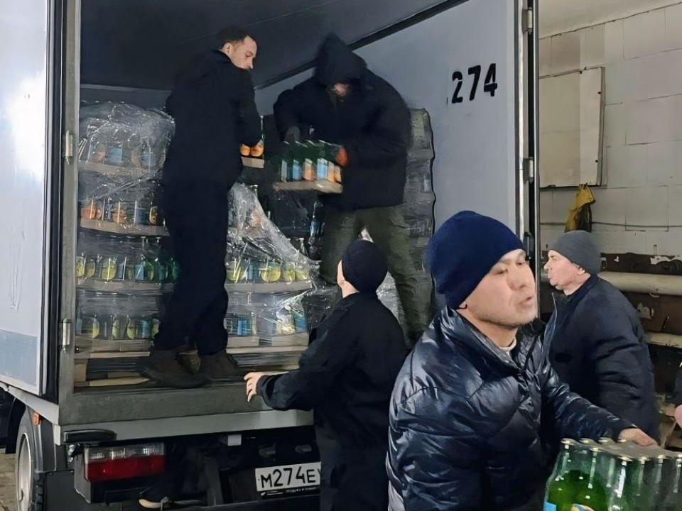 Бизнес-леди из Солнечногорска передали бойцам СВО 500 ящиков газировки