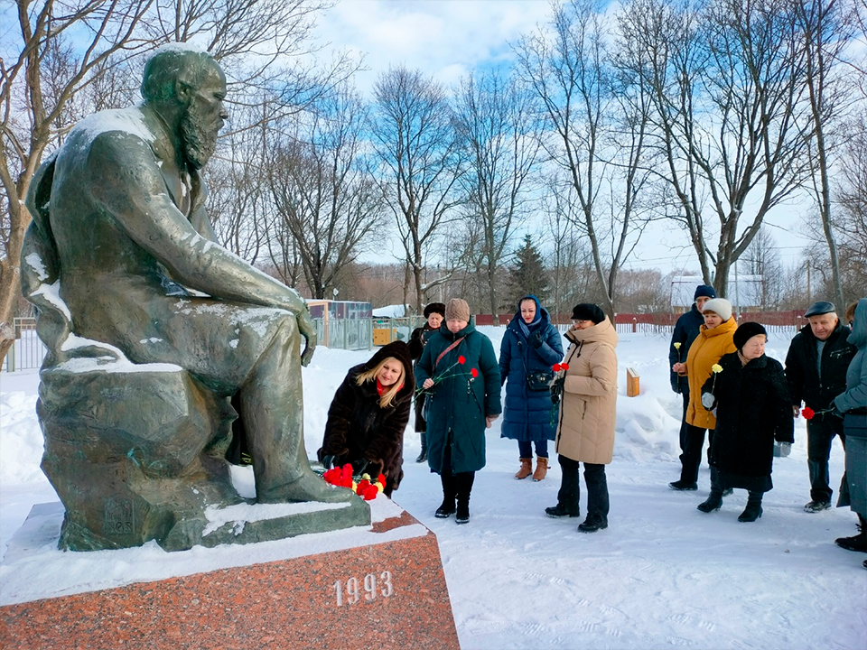 Зарайцев приглашают на молебен и лекцию в день памяти Достоевского