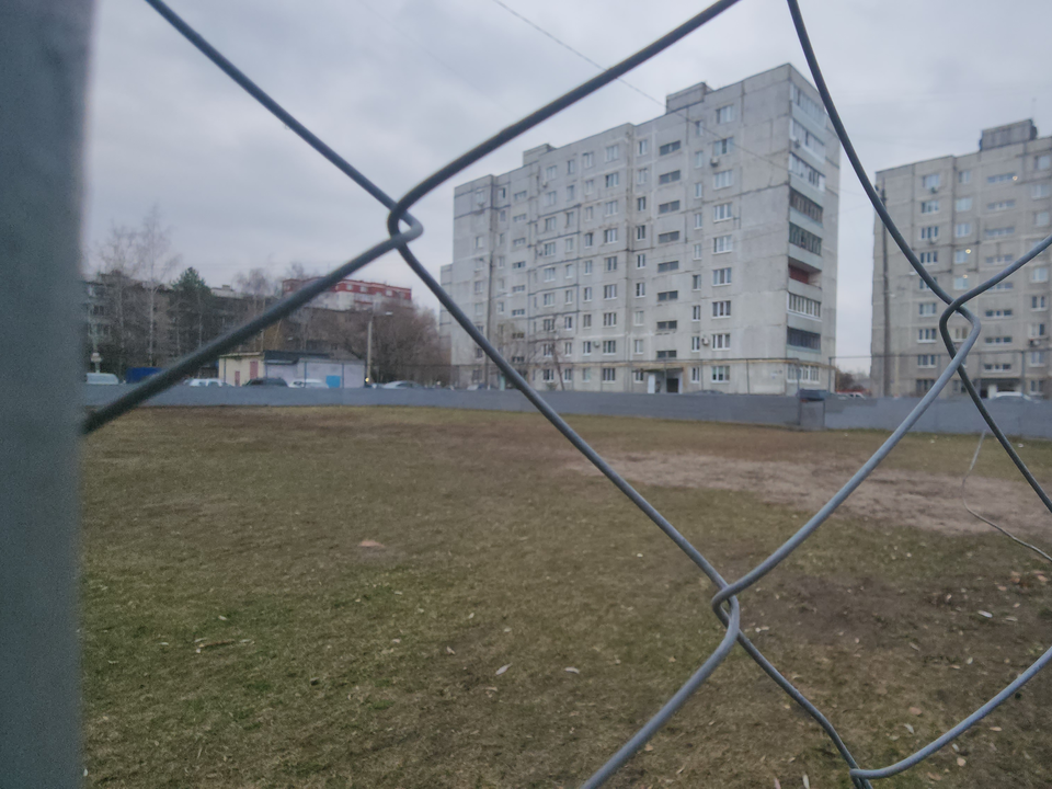 Юристы ищут способы вернуть муниципалитету станционную площадь в Львовском