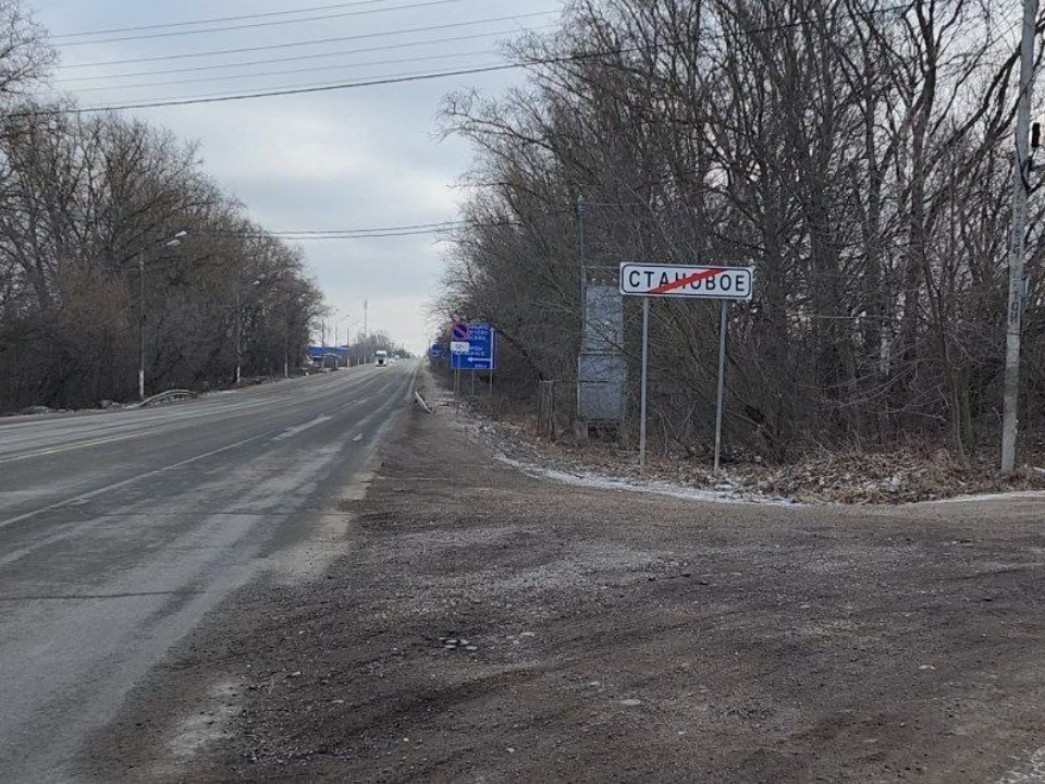 Опубликовано видео с места, где младенец выполз на дорогу в Раменском