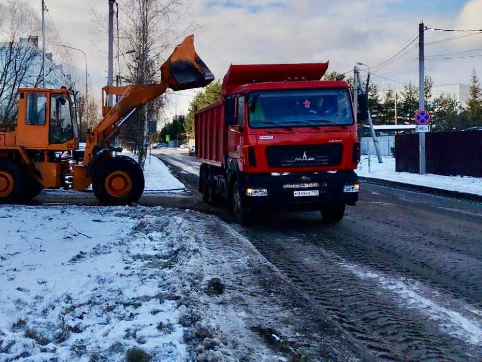 Около 400 километров дорог очистили в Чехове от снега