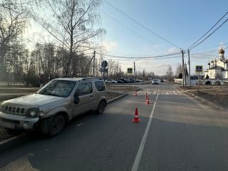 Девушка-подросток попала под колеса машины в Белоозерском