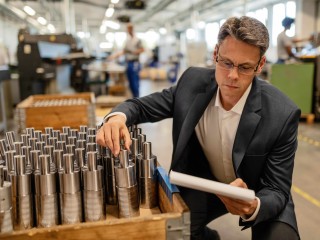 Надежного продавца жести ищут в Сергиевом Посаде