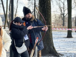 Отдыхающие в парке Кривякино постреляли из лука и разгадали шифры