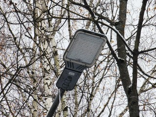 В микрорайоне Центральный отремонтировали наружное освещение