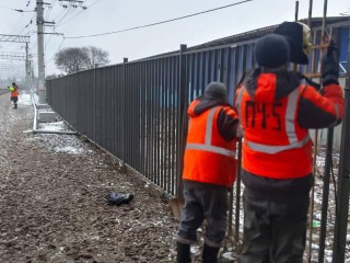 В Люберцах ликвидировали «опасную тропу» вблизи ж/д путей