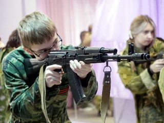 Подросток из Ногинска взял в руки пистолет, и разрядил обойму в спорткомплексе «Мушкетон»