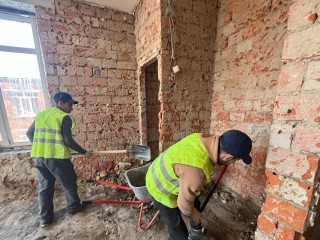 Строители приступили к отделочным работам в здании дошкольного отделения в Голицыне