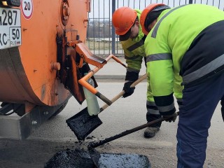 В Луховицах сезон ремонта дорог не прекращается