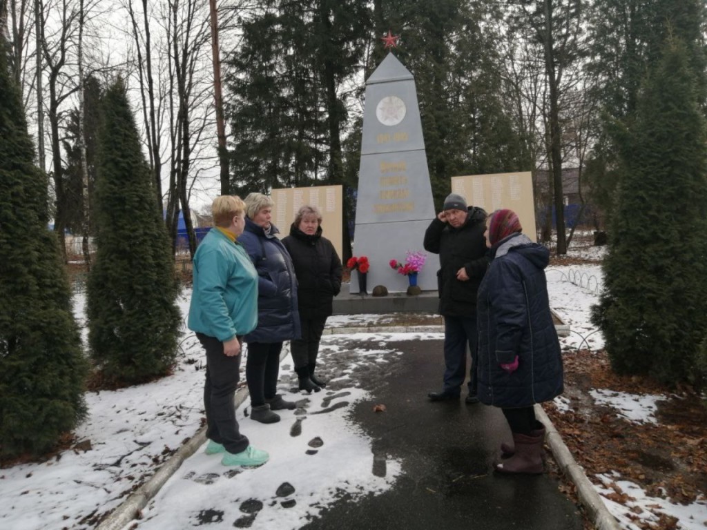 Памятник героям войны в Великом Дворе приведут в порядок