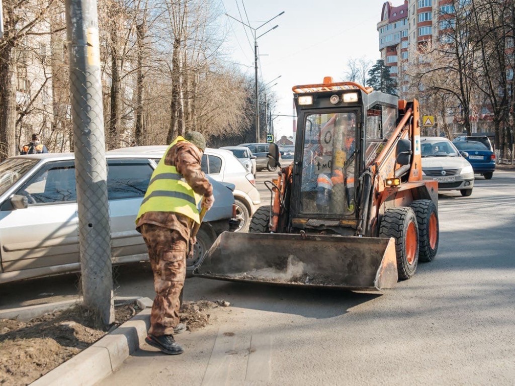 Уборку дорог в Пушкинском округе завершат до 1 мая