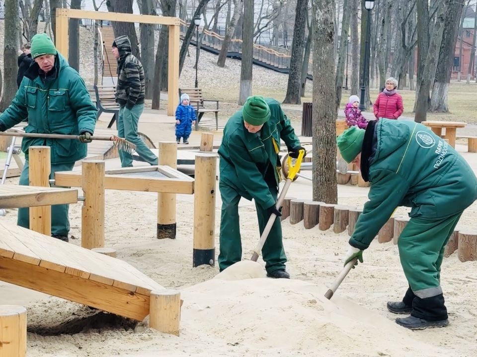 Более чем 500 дворов станут красивее в Подмосковье