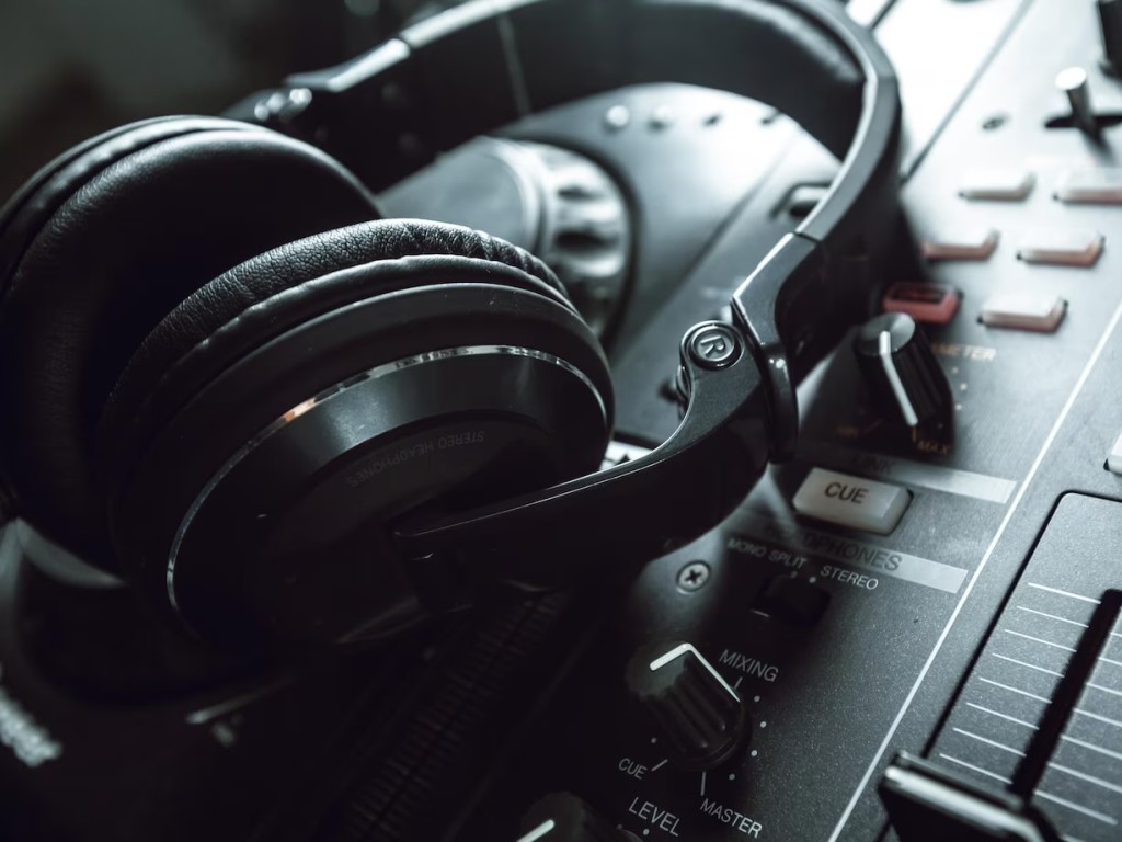 Самого необычного радиолюбителя страны назвали сумасшедшим