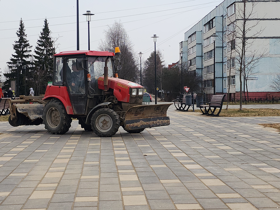 Волоколамск выбился в лидеры среди округов по уборке дорог техникой