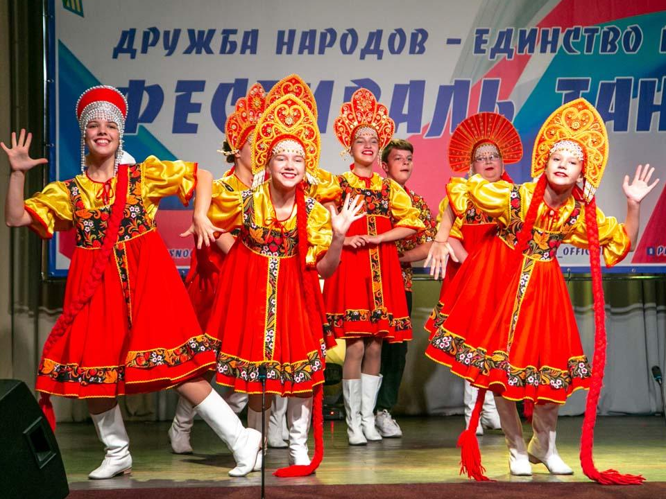 Руководитель детского музыкального театра «Забияки» рассказала, как удается управлять самой «пестрой» труппой