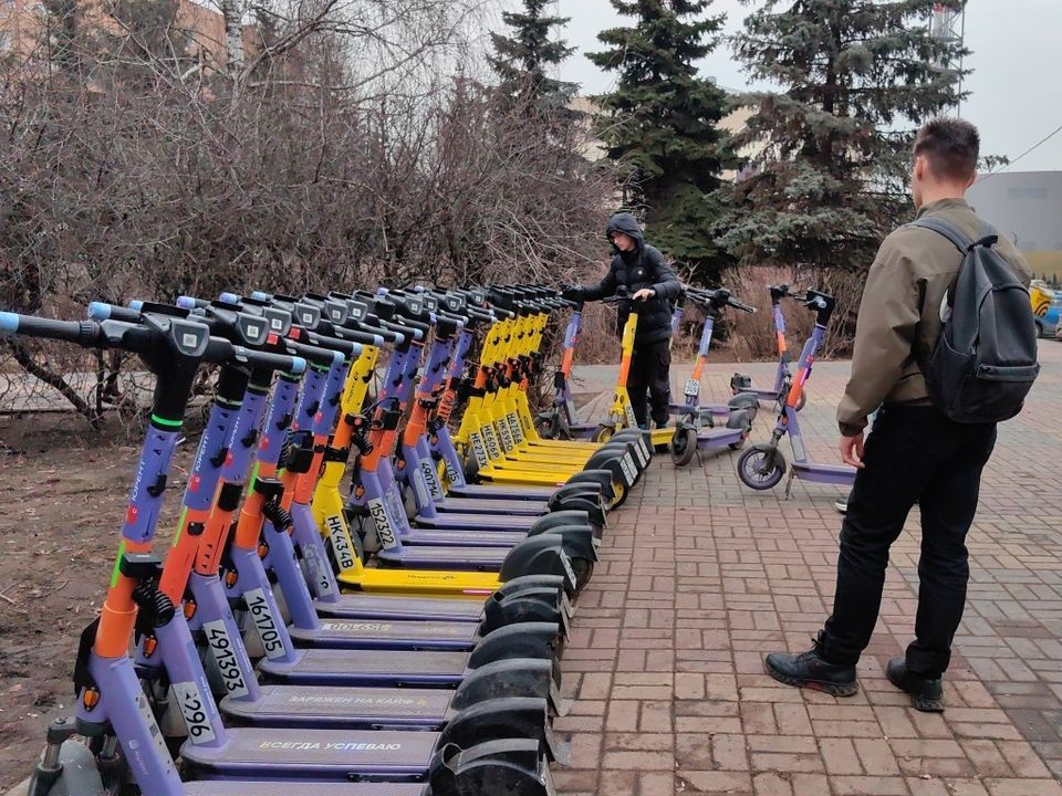 Специальные парковки создадут для электросамокатов