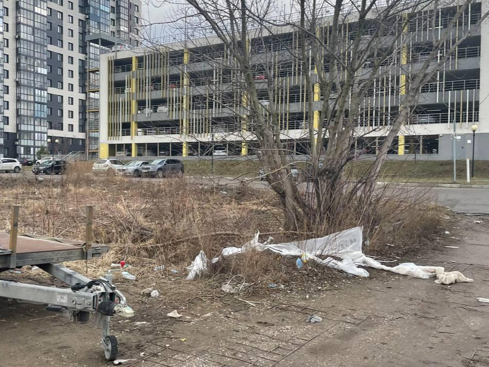 В четвертом микрорайоне проведут уборку на территории склада