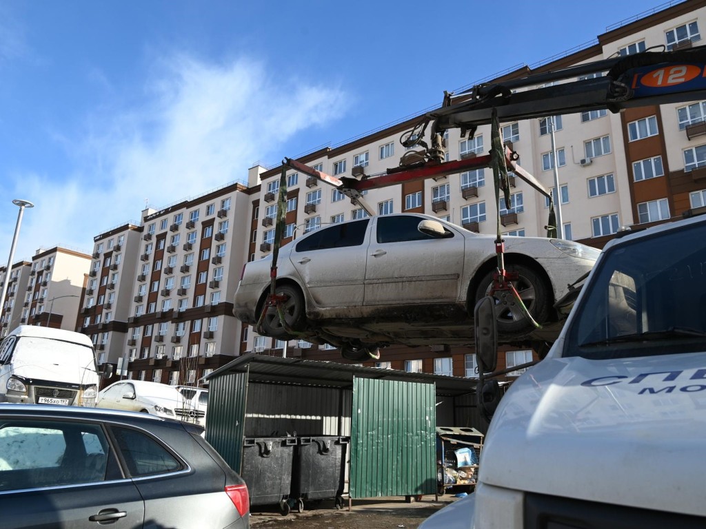 В Подмосковье за февраль оштрафовали 92 водителей за парковку под запрещающим знаком