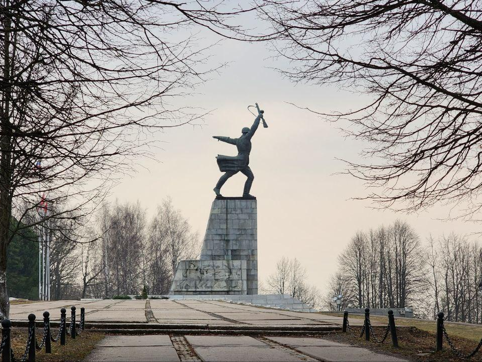 Памятник героям битвы под Москвой наконец обретет былую славу