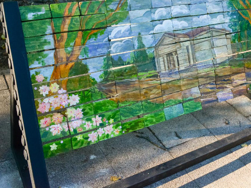 Арт-объект в Свердловском парке стал новой точкой притяжения для гостей