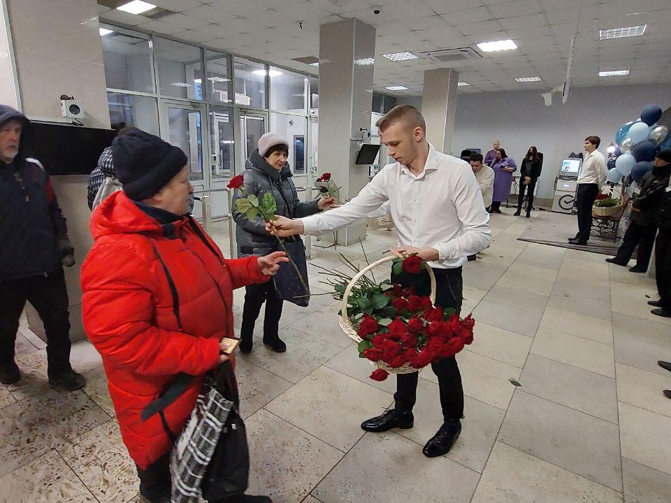 На Коломенском заводе соблюдают традицию весеннего праздника