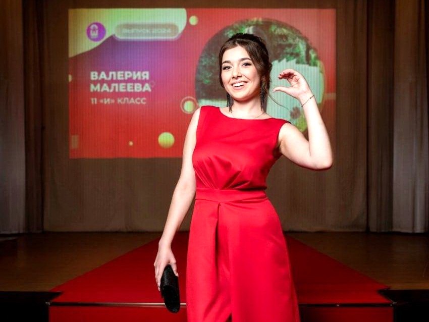 Выступление на фестивале «Голос Победы» в Раменском принесло награду вокалистке из Электроуглей