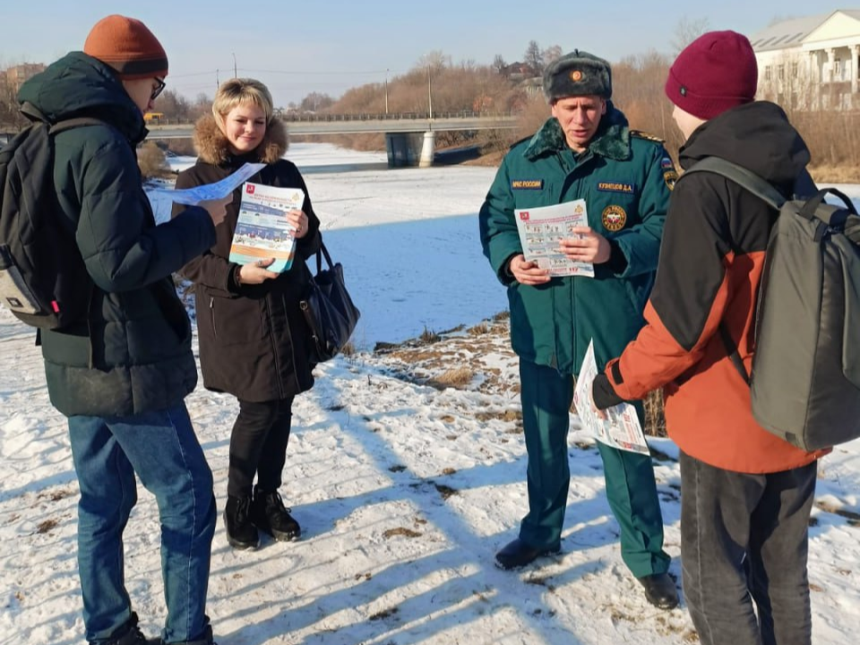 Толщина льда на подольских водоемах опустилась до опасных отметок