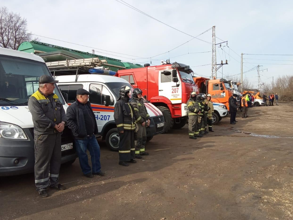 Спасатели отработали действия при ликвидации паводка в Серебряных Прудах