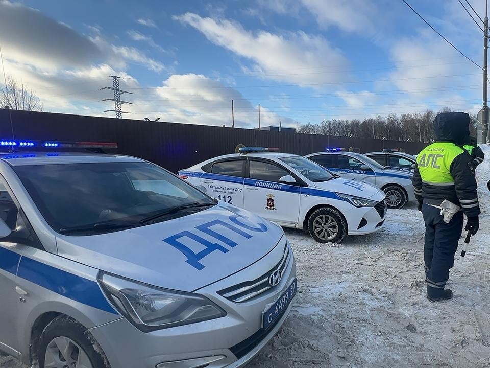 Автоинспекторы Лотошина проверят перевозчиков опасных грузов