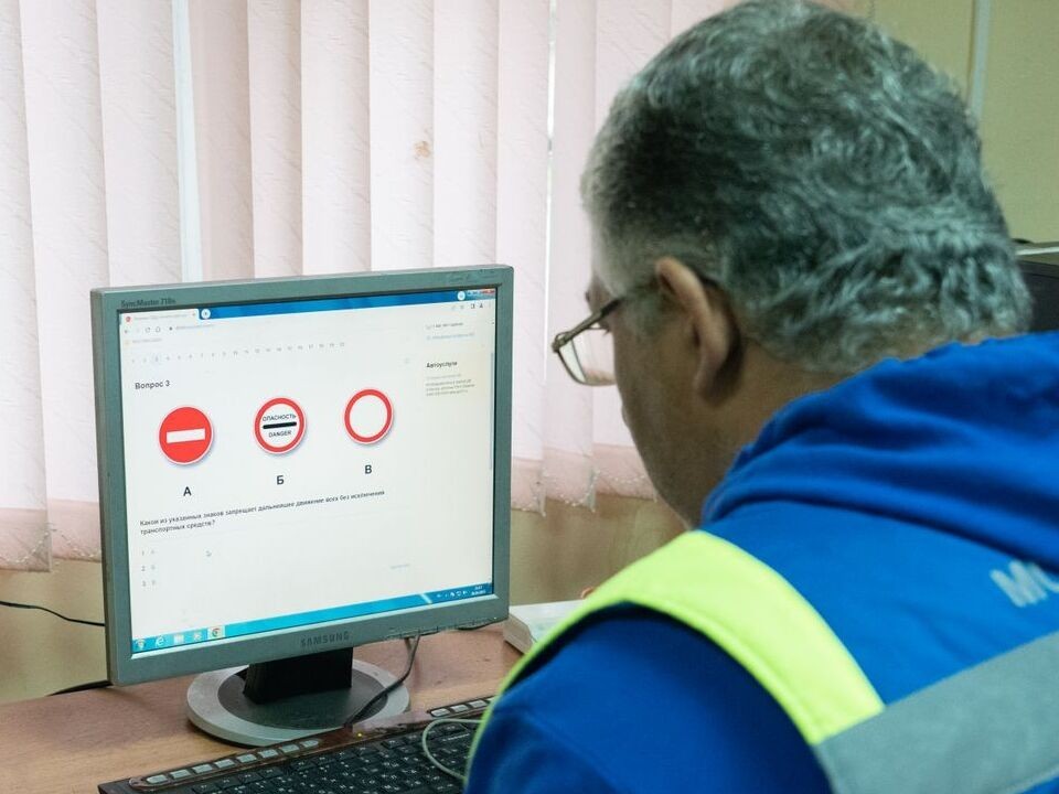 Заканчивается период упрощенного обмена водительских удостоверений