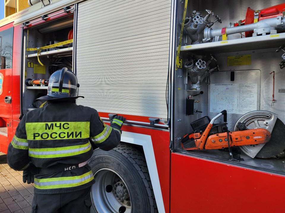 Посетителей трех ТЦ в Реутове экстренно эвакуировали