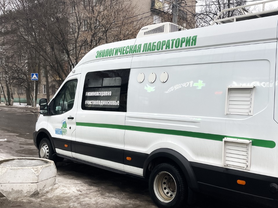 Жители Балашихи начинают привыкать к утреннему смогу