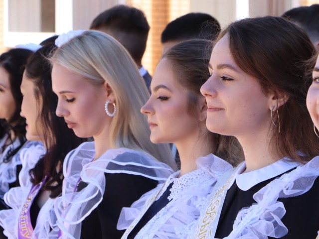 Когда в школах Лосино-Петровского прозвенит последний звонок