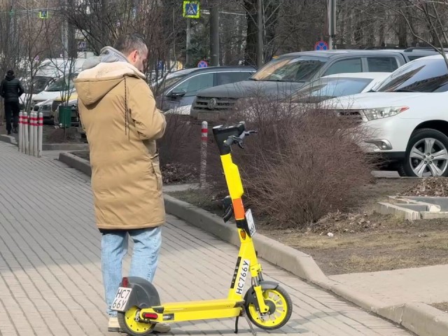 Стали известны новые условия аренды самокатов в Королеве