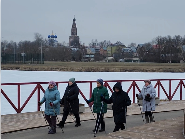 Скандинавская ходьба в Бронницах поможет улучшить физическую форму и настроение