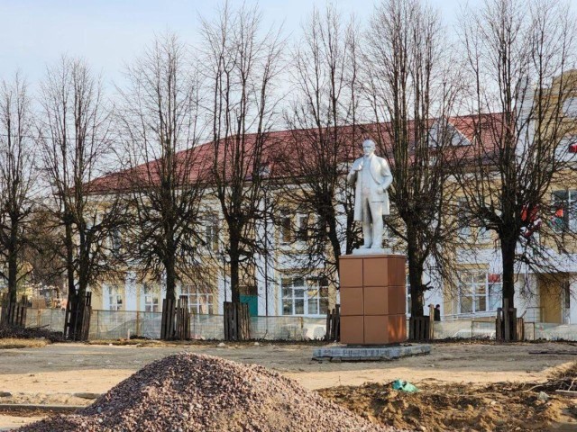 После реконструкции площади Карла Маркса памятник Ленину оставят на старом месте