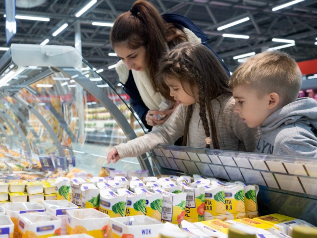 Постоянные скидки для семей с детьми ввели в супермаркетах Подмосковья