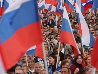Лыткаринцев поздравили с Днем воссоединения Крыма с Россией