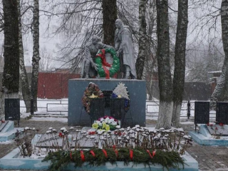 В деревне Нестерово проведут благоустройство мемориала героев ВОВ