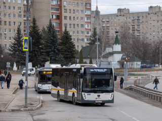 По просьбам дзержинцев в автобусе маршрута №595к заменили сидения